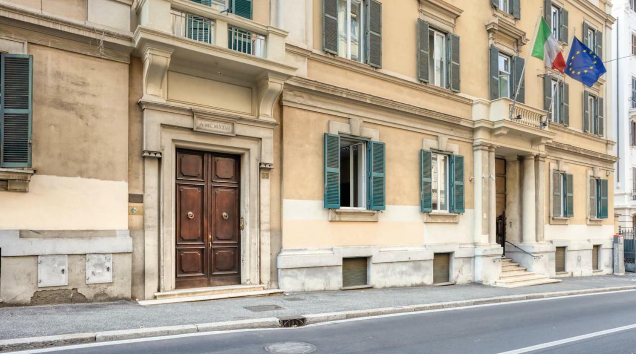 Apartment Nizza Bourgeois Family Rome